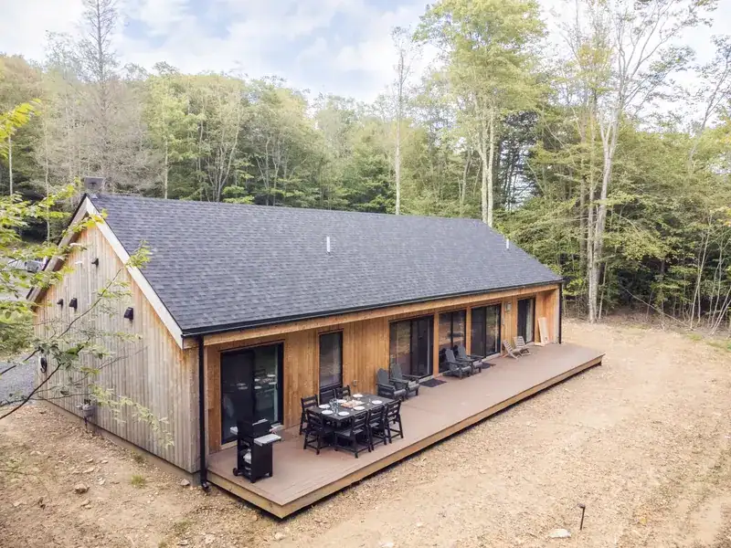 Aerial view of the cabin and its long deck